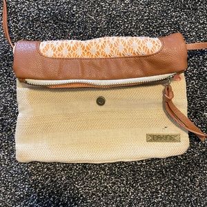 Dakine cross body bag